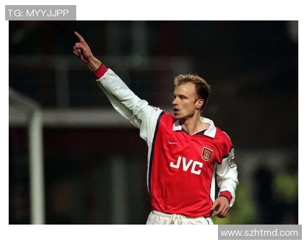 实况足球罗本：重温传奇球星的辉煌瞬间与经典进球时刻