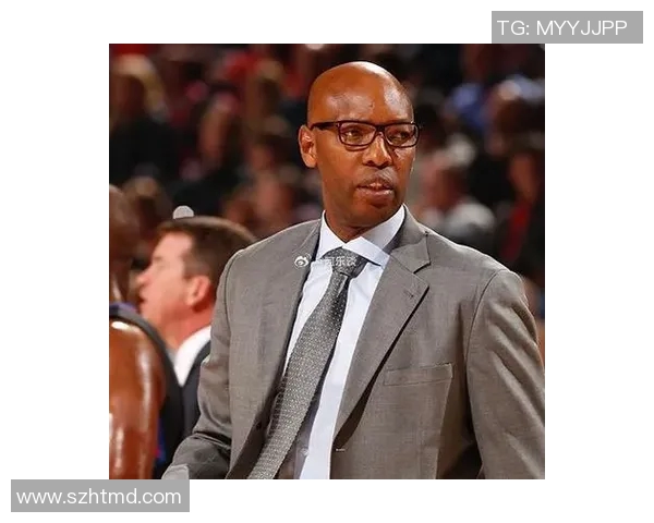 尼克斯正式聘请迈克担任新任主教练开启球队重建新篇章